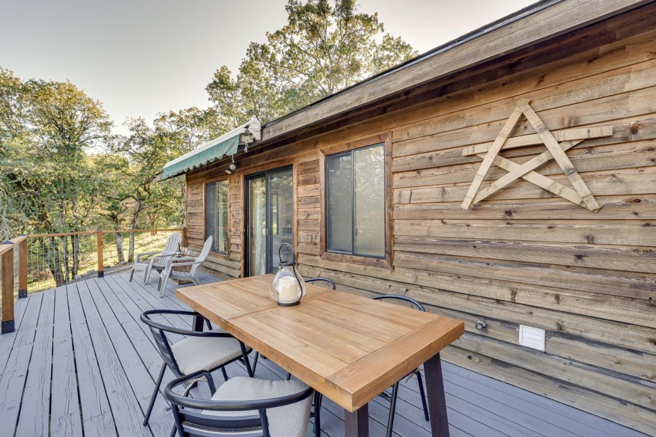 Cozy Central Point Bungalow On Working Winery! Eksteriør billede